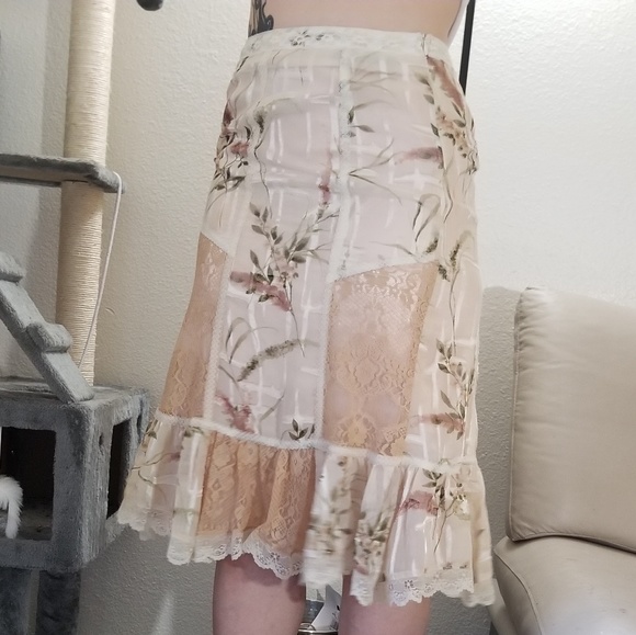 Peachy Pink Lace Floral Patchwork Midi Skirt - Picture 4 of 8